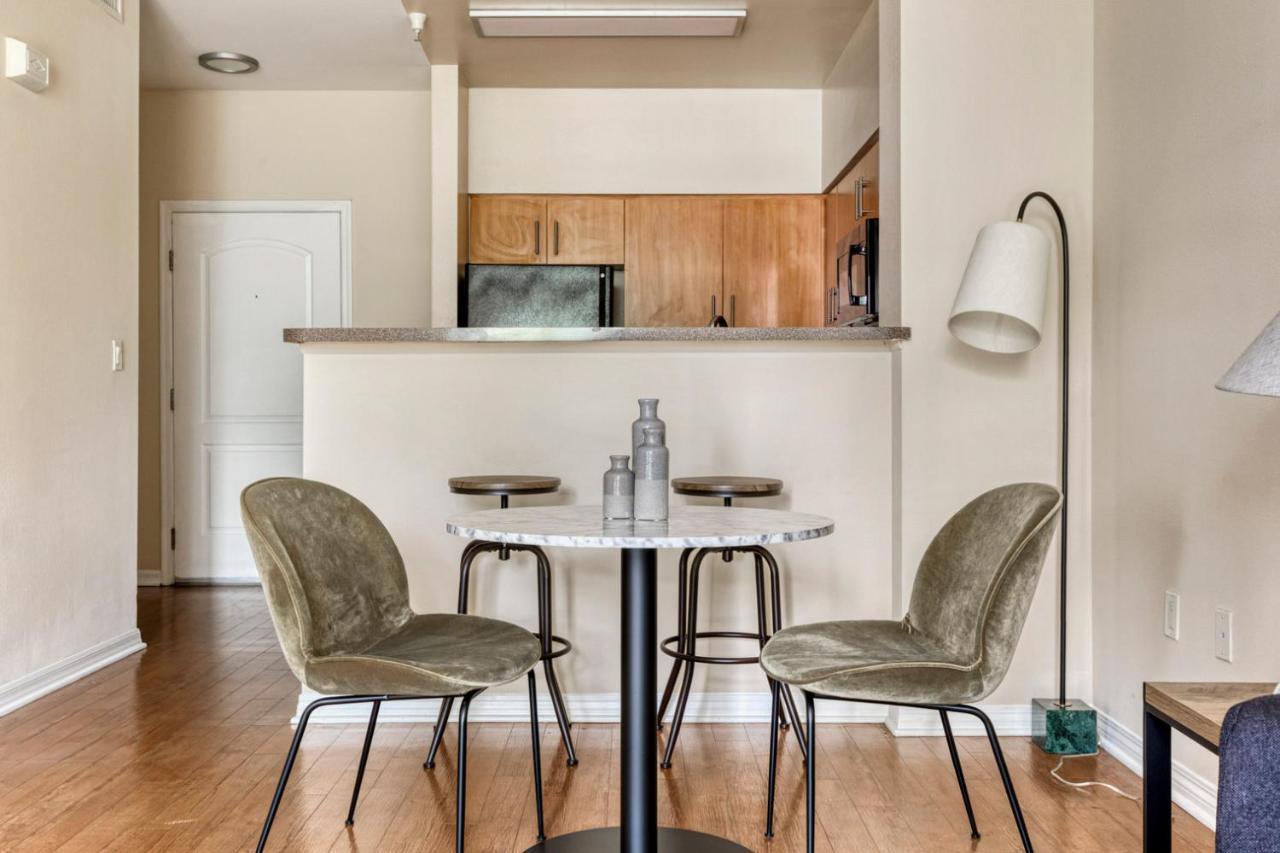 North Hollywood 1br W Gym Pool Near Shops Lax-584 Appartement Los Angeles