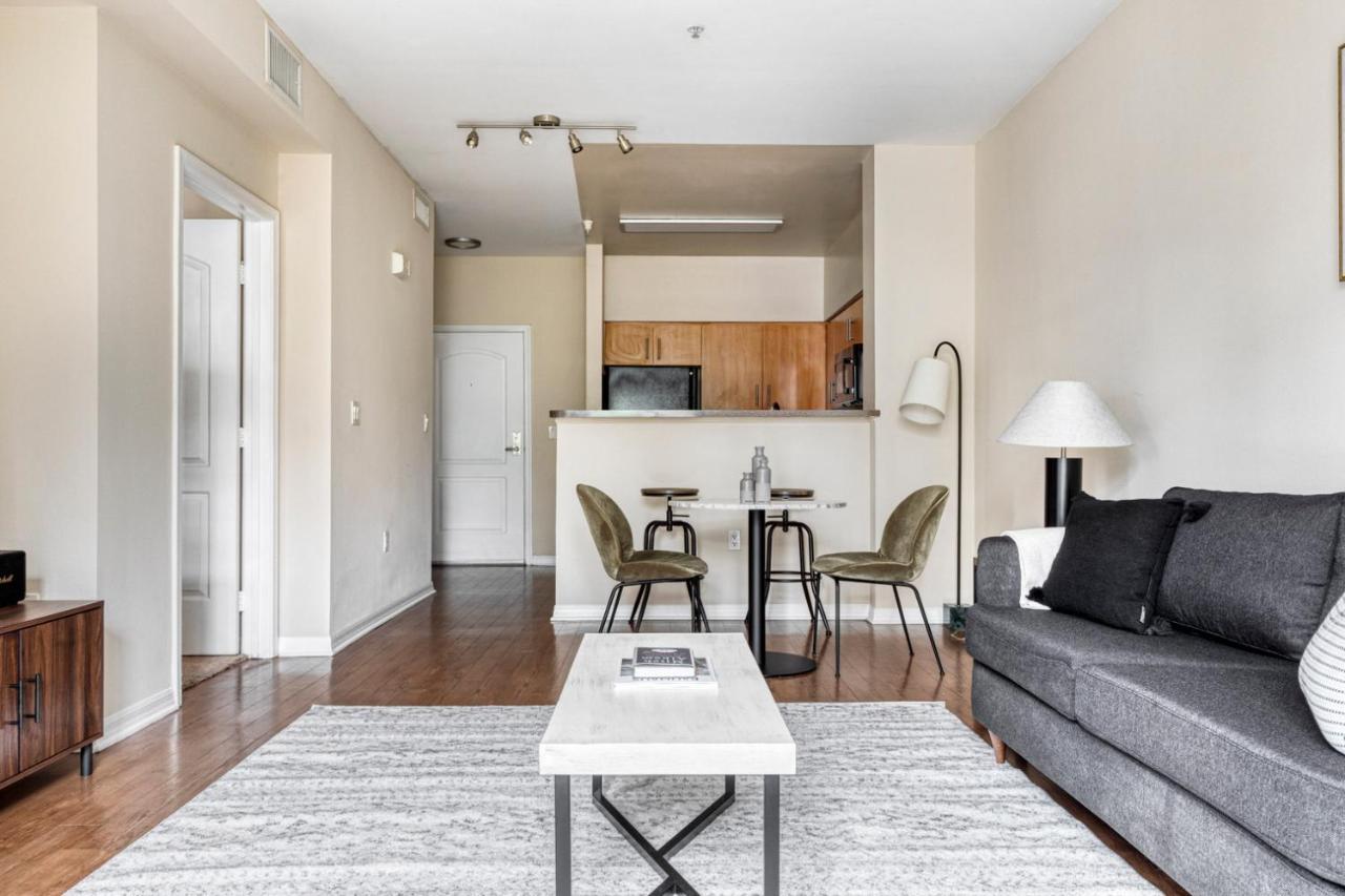 North Hollywood 1br W Gym Pool Near Shops Lax-584 *